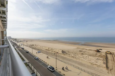 Modern appartement met frontaal zeezicht
