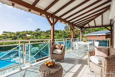 Luxusvilla in Paradise Bay mit Meerblick