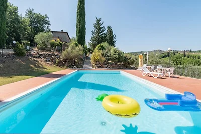Sonnenverwöhntes Ferienhaus mit Garten