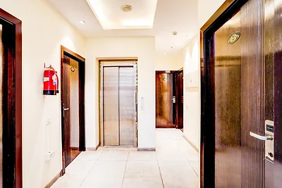 Stadthaus Pitampura West Enclave