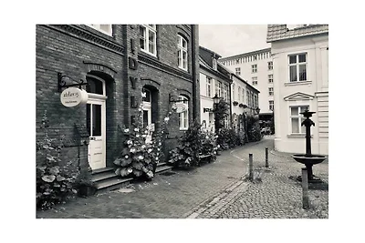 Apartament Courtyard Idyll