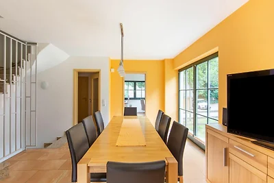 Wohnung mit Terrasse und Garten