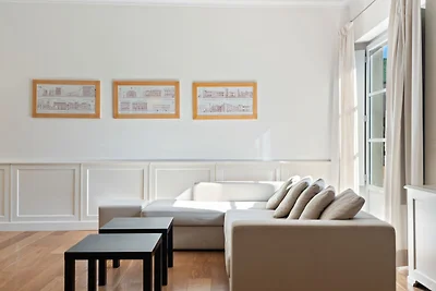 Modernes Ferienhaus in Rignano mit Pool