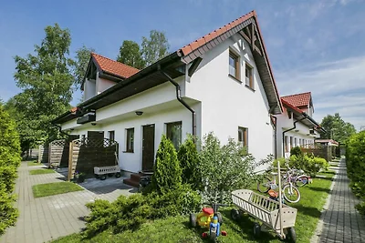Gemütliches Ferienhaus in Gleznowo in Seenähe