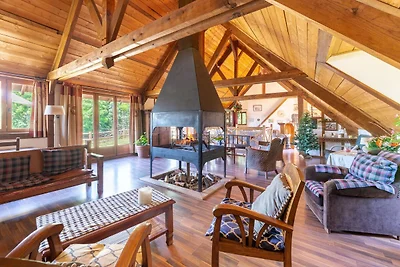 Malerisches Ferienhaus in Ferce nahe Lake...