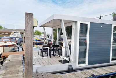 Hausbooturlaub mit Dachterrasse