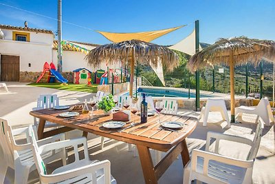 Geräumige Villa in Cartagena mit Swimmingpool