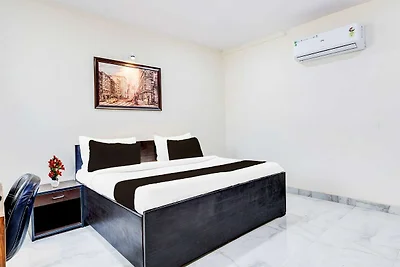 Hotel O Sector 25 nabij Iskcon-tempel