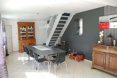 Luxuriöses Ferienhaus mit Garten in...