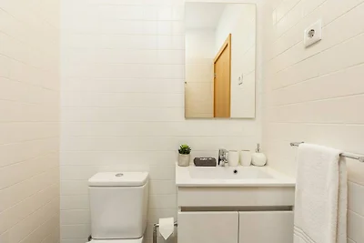 Charming 1-Bedroom Apartment in Oporto