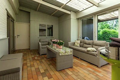Geräumige Villa mit eigenem Garten