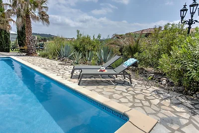 Villa moderna con piscina privata