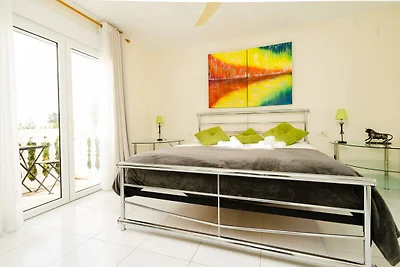 Villa in Marbella mit Pool und Strandnähe