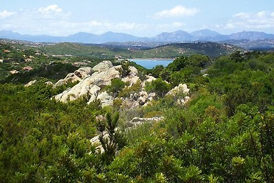 Appartamento a Monte Petrosu con terrazzo