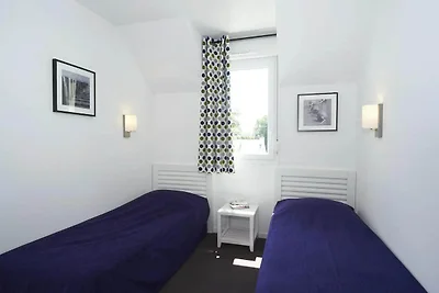 Spazioso cottage costiero duplex per 8