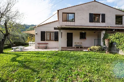 Ruhiges Haus in Drap mit Schwimmbad