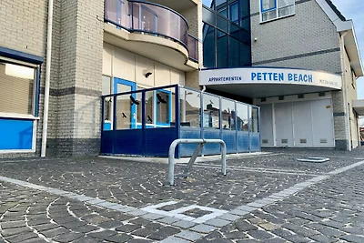 Modern appartement aan het strand in Petten