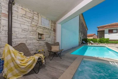 Villa con 5 camere da letto