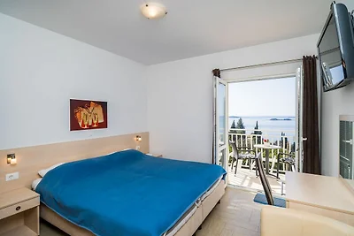 Villa Samba - Studio Apartment with Balcony a...