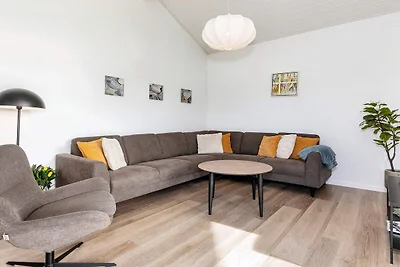 Luxury Retreat in albaek