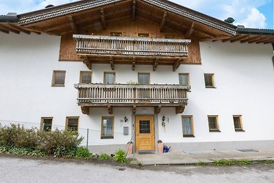 Gastvrij appartement in Stummerberg met...