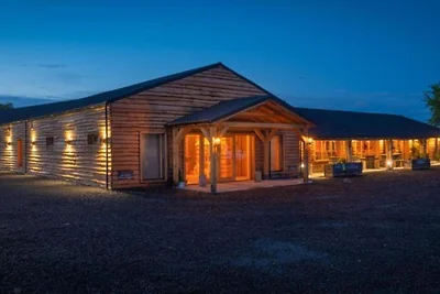 Lodge Deluxe con vasca idromassaggio per 6...