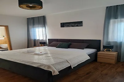 Appartamento con due camere da letto a...