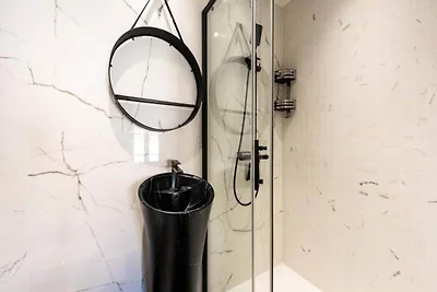 Klimaanlagen-Apartment mit 2 Zimmern in der N...