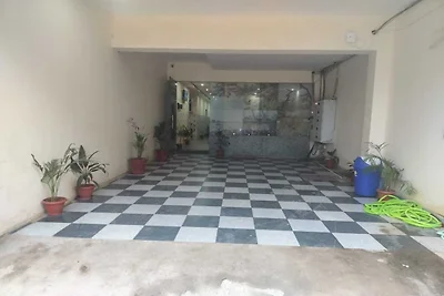 Hotel O Sector 52 Chandigarh