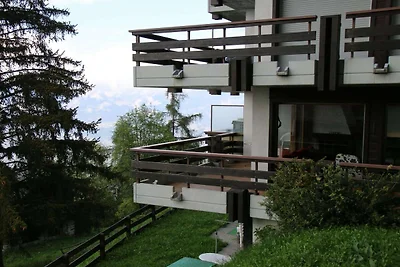 Freundliche Wohnung mit Bergblick