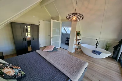 Villa in Balk mit eigenem Steg am Slotermeer