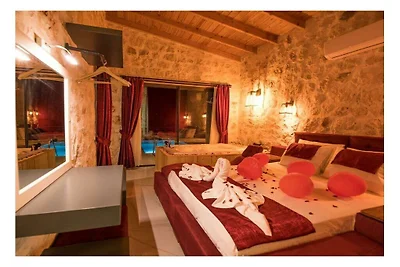 Finca in Kalkan mit Schwimmbecken