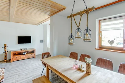 Ferienhaus mit Balkon