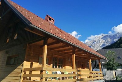 Hübsches Berghaus mit beheizbarem Pool