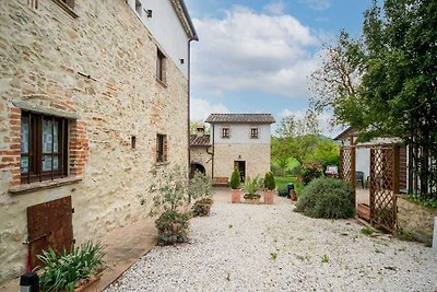 Bauernhaus in Città di Castello mit Terrasse