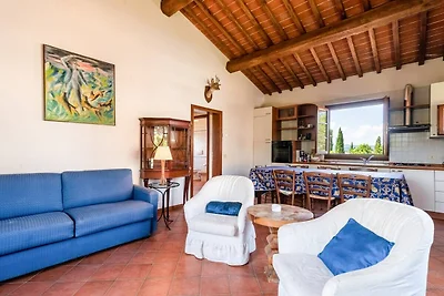 Appartamento a Laterina con giardino