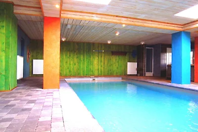 Casa vacanze a Libomont con sauna e jacuzzi