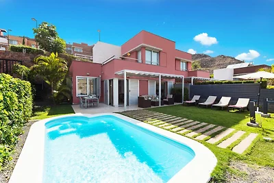 Villa mit beheiztem Pool in Salobre