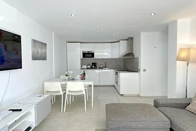Wohnung in Nerja mit Poolblick