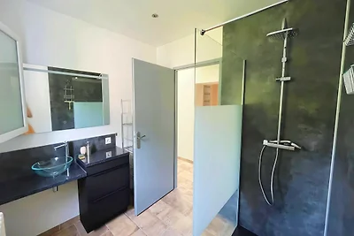 Villa in St Denis mit Pool und Blick auf die...