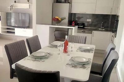 Apartment Sunshine Trogir - Three Bedroom Apa...