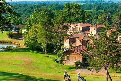 Ferienwohnung in Eauze mit Golfplatz und Pool