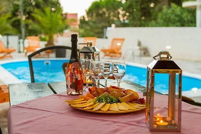 Villa in der Nähe von Zadar für 16 Gäste