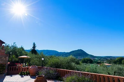 Grazioso Agriturismo con Sauna, Jacuzzi
