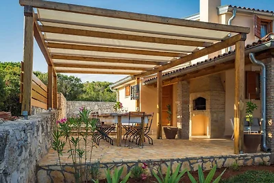 Ferienhaus in Pjescana Uvala in Strandnähe