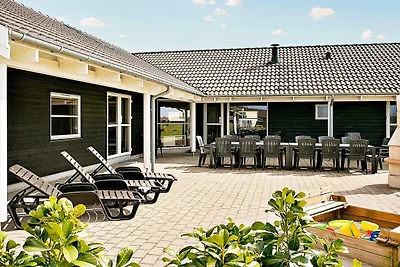 Luxusvilla mit Pool -- By Traum...