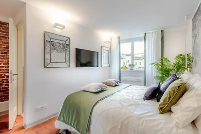 Appartement met uitzicht op het Lucca-plein