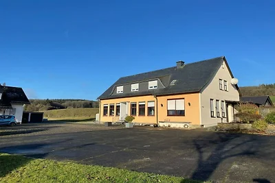 Vakantiehuis in Neichen met barbecue