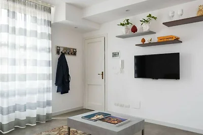 AM Suite with terrace by Wonderful Italy