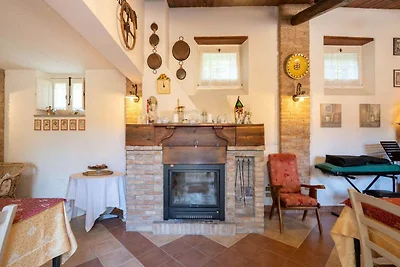 Schönes Ferienhaus in Guardavalle mit Garten